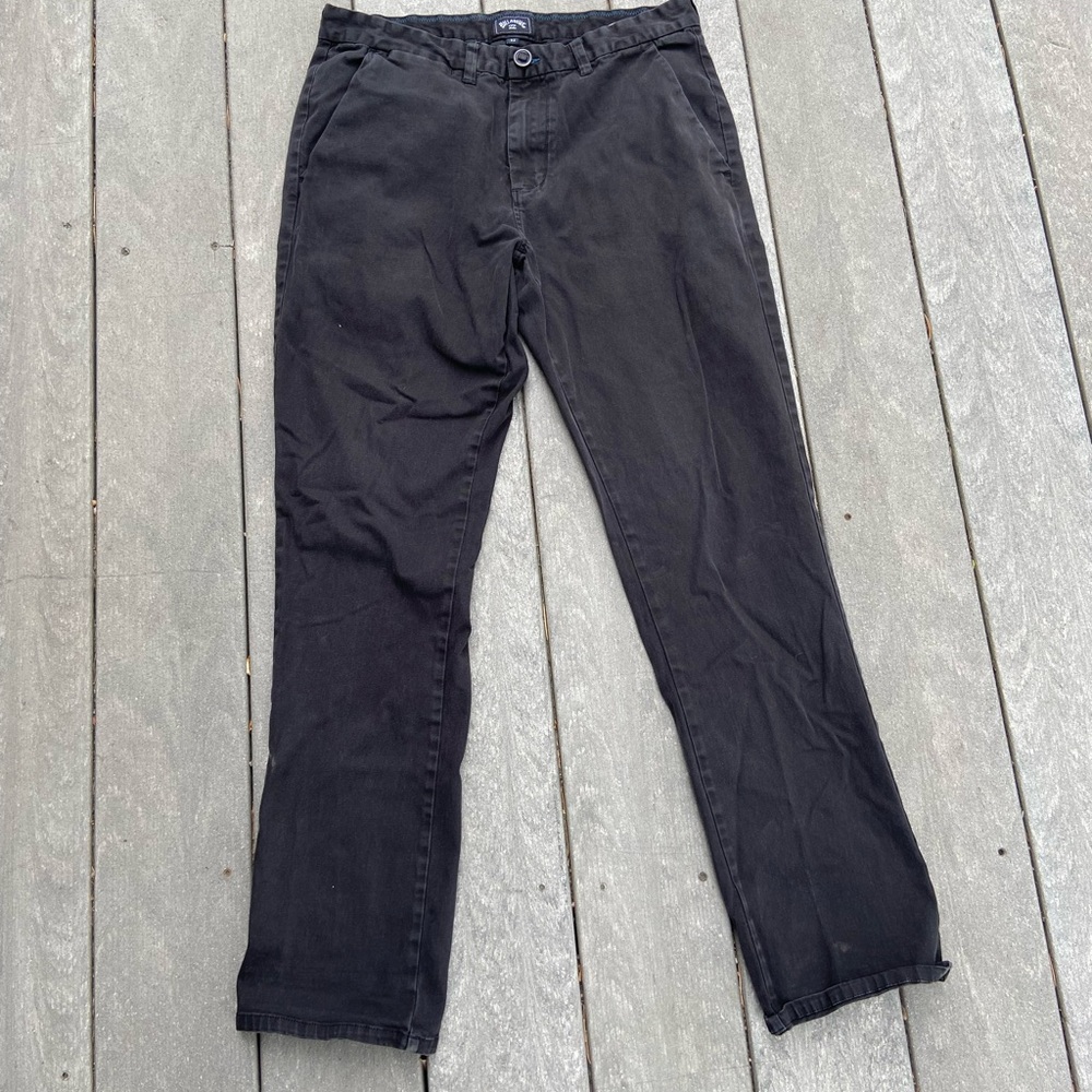 Billabong Pants Mens 32 waist Black Chino Straight Leg Comfortable Preppy